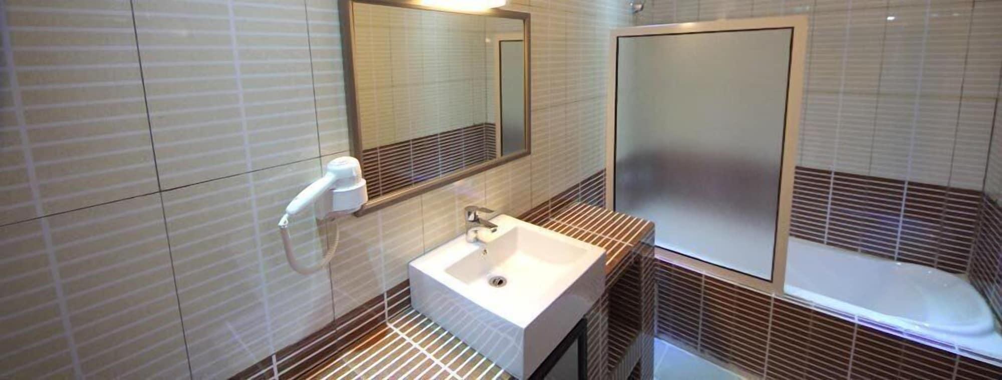 Hotel Residence La Corniche ダカール エクステリア 写真